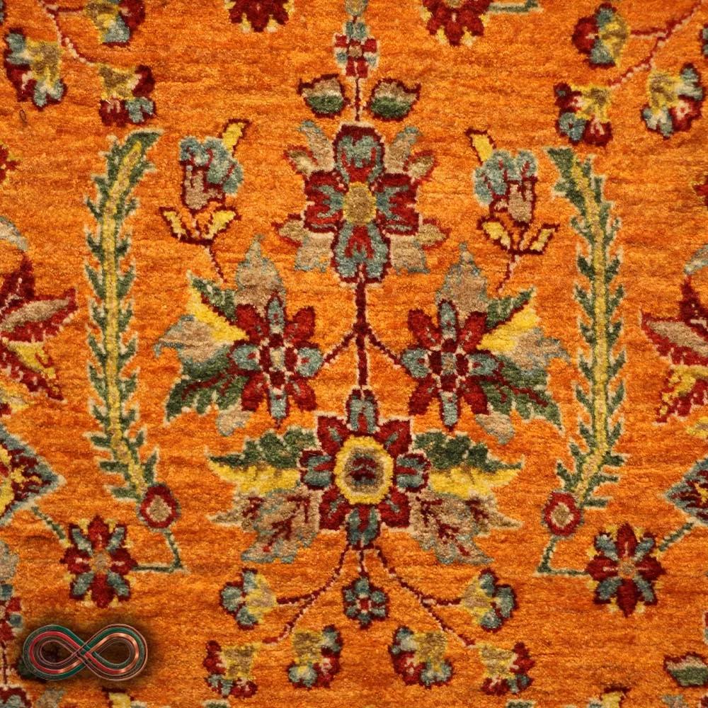قالیچه دستبافت دو و نیم متری طرح گل کد 86 — تصویر 2