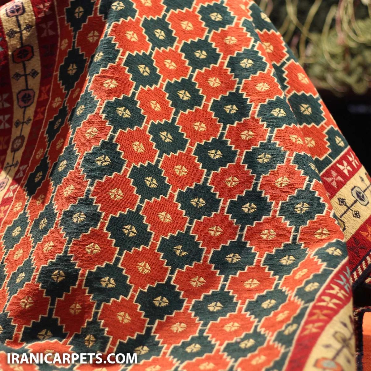 گلیم ورنی دستباف دو و نیم متری کد 71 — تصویر 4