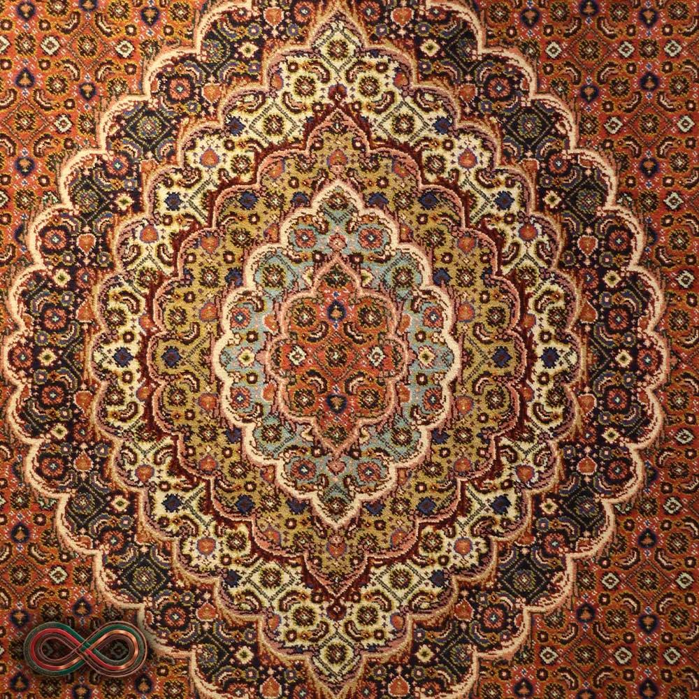 فرش دستبافت نه متری طرح ماهی کد 98 (جفت دارد) — تصویر 2