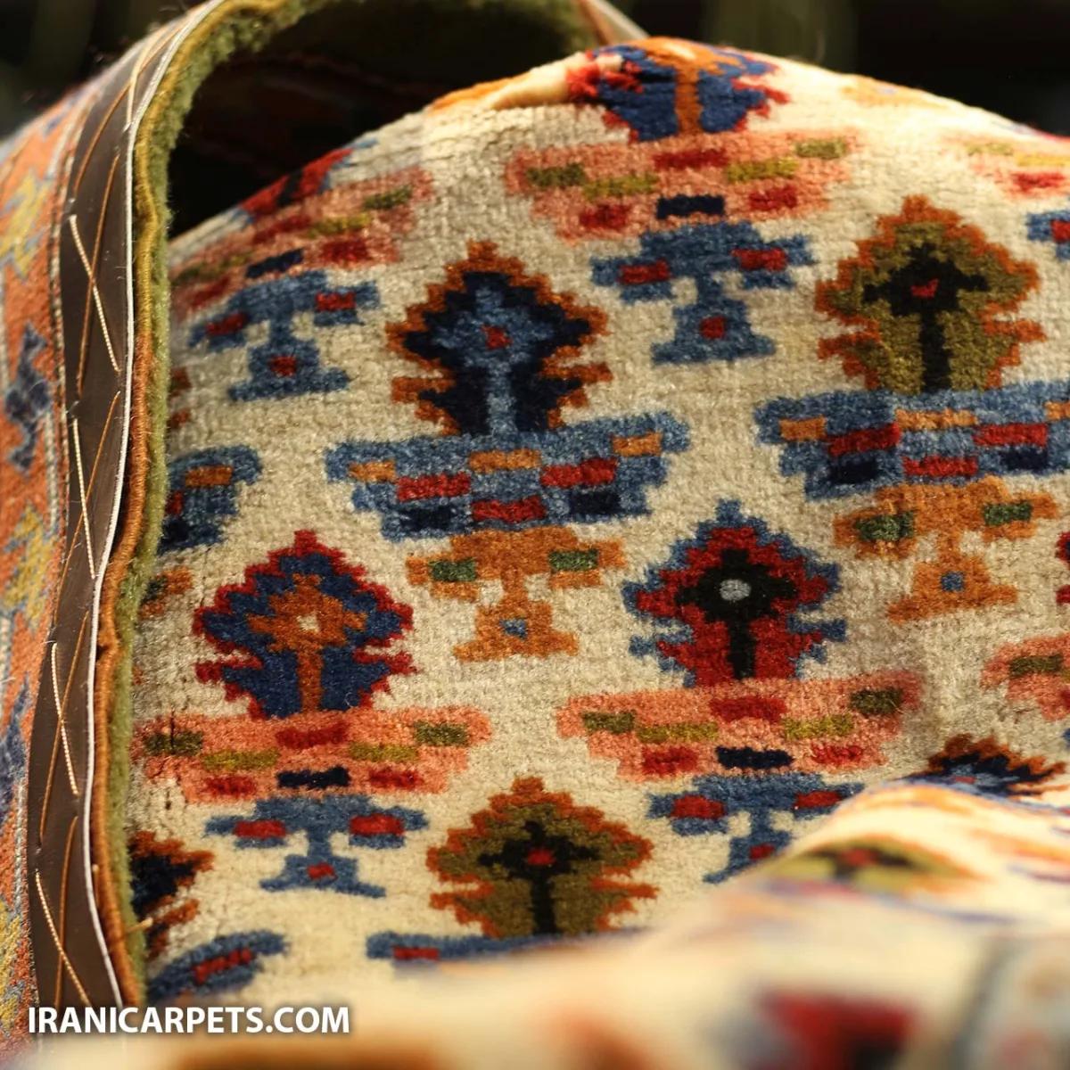 فرش دستبافت سه متری گل گلیمی کد 44 — تصویر 4