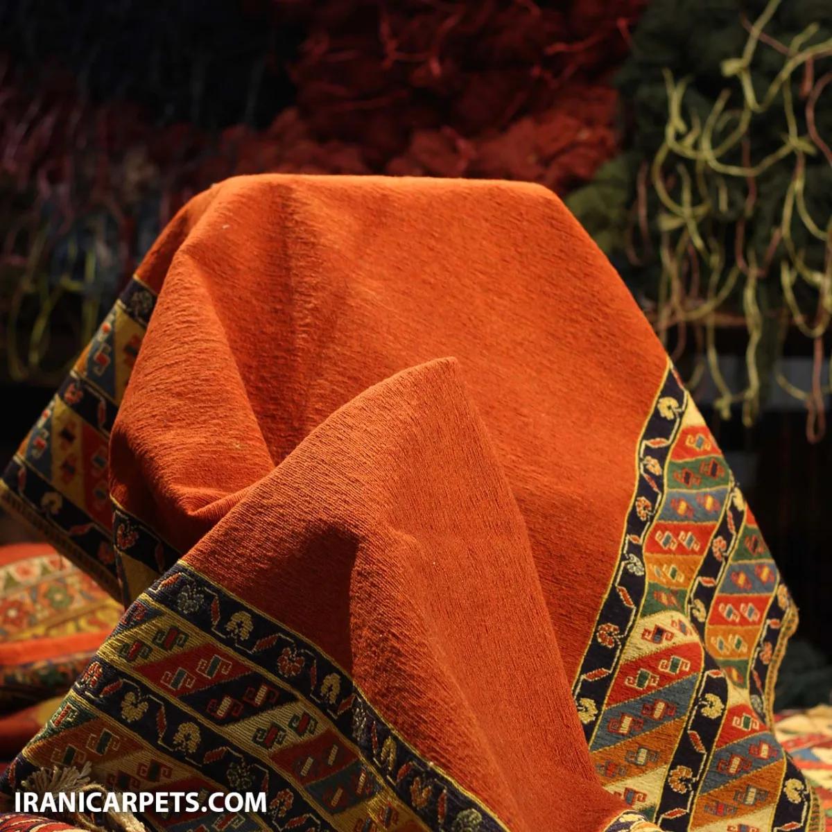 گلیم ورنی دستباف دو و نیم متری کد 72 — تصویر 4