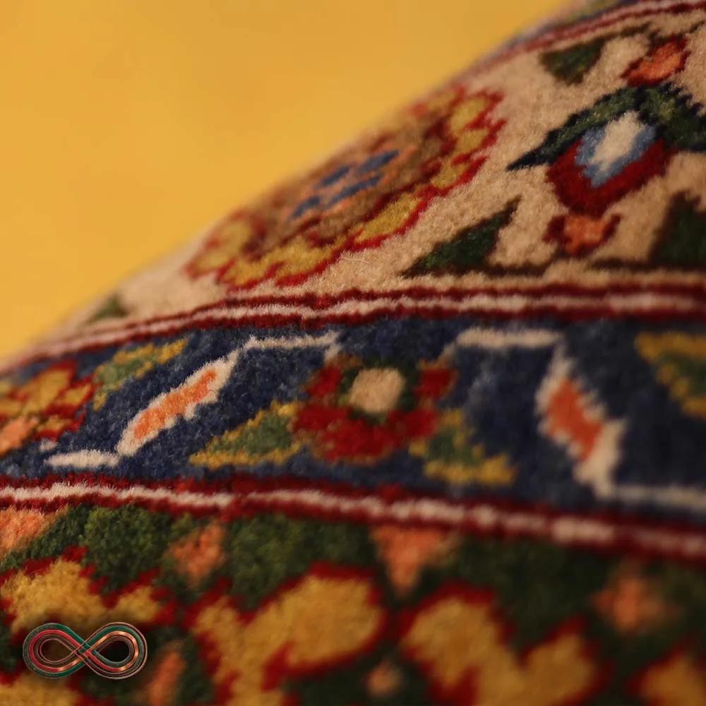 قالیچه دستبافت سه متری طرح کف ساده سرو کد 85 — تصویر 4
